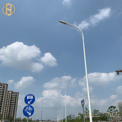 উচ্চ কার্যকারিতা আলো জন্য টেকসই গরম ডুব গ্যালভানাইজড ইস্পাত স্ট্রিট লাইট মেরু