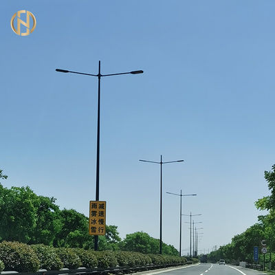 গোল / শঙ্কু আকৃতির রাস্তার আলো মেরু Q235B একক আর্ম আলো মেরু