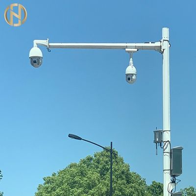 Hot Dip Galvanization Astm Gr65 7.8m Cantilever Traffic Light Pole