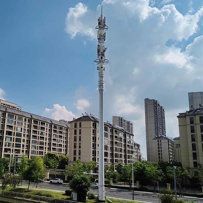 অ্যান্টেনা ব্র্যাকেটের সাথে কাস্টমাইজড গ্যালভানাইজড ইস্পাত যোগাযোগ মেরু