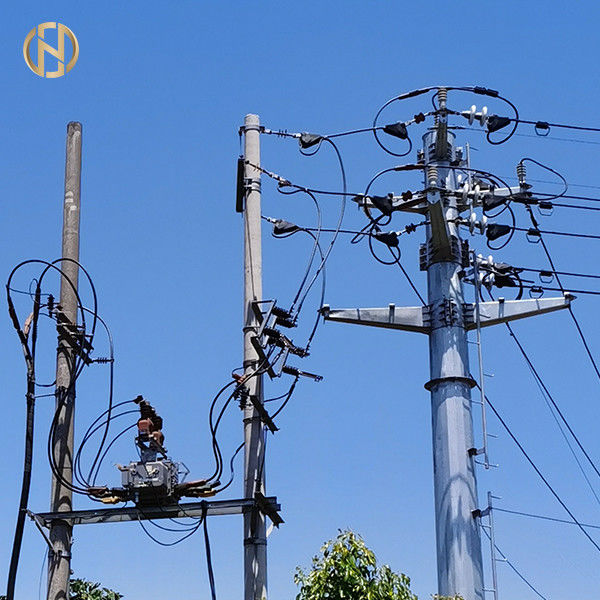 99.9% জিঙ্ক 15KV ওভারহেড লাইন পোল EN10046 75um ভালভাবে সমাপ্ত গ্যালভানাইজেশন